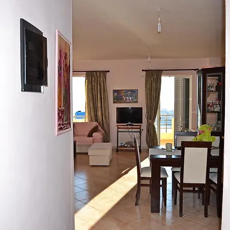 Sea View Penthouse Sarandë