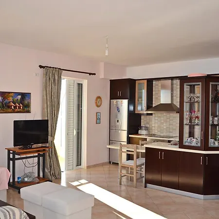 Sea View Penthouse Sarandë